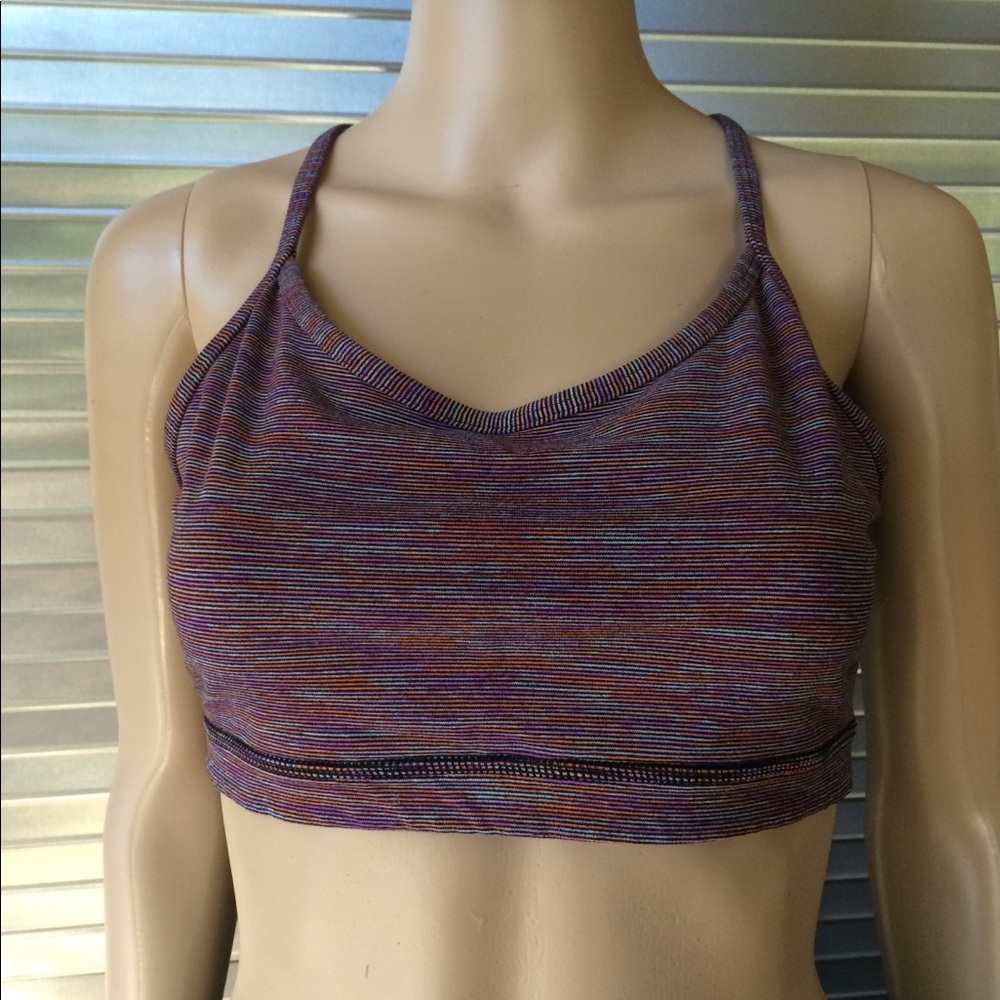 Lululemon sports bra